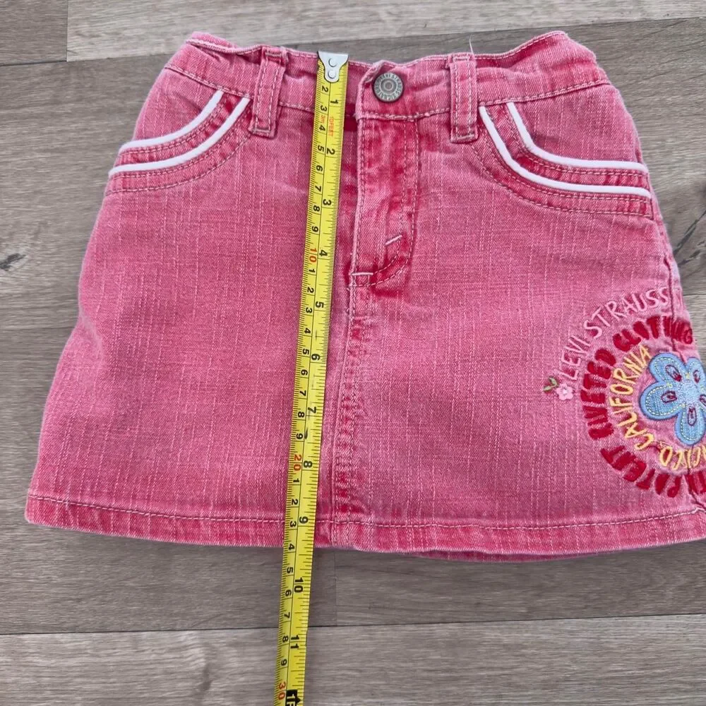 Levi's Toddler Girl 3T Pink Denim Skirt Embroidered Flower Built in Shorts Y2K